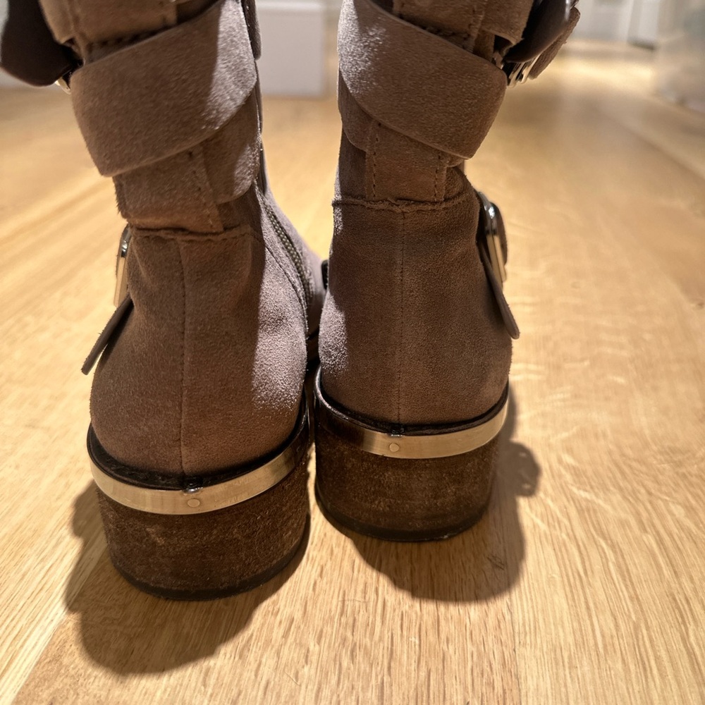 Women’s Vince Camuto Booties - Picture 7 of 9